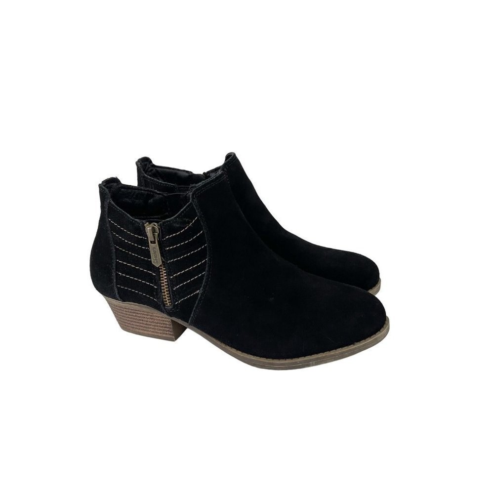 Skechers Black Ankle Booties with Tan Heel